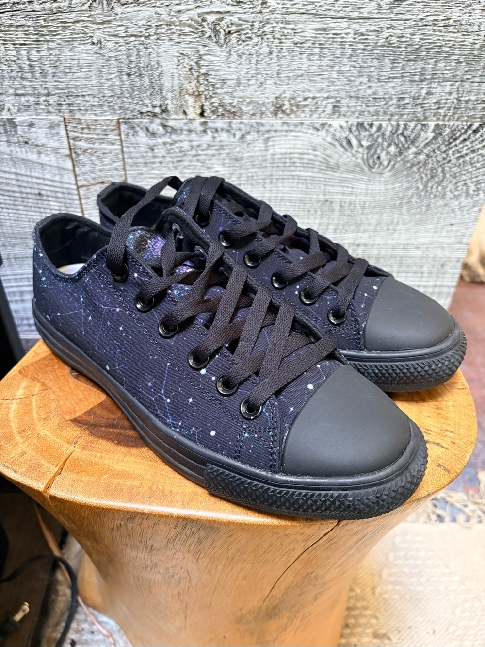 Rogue + Wolf | "Aurora" Galaxy Lace-Up Low-Top Sneakers - M6.5 W8, Blue/Black